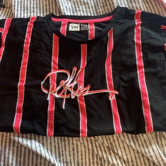 Clothes - Picture 15 of 16